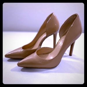 Jessica Simpson pointed toe pumps